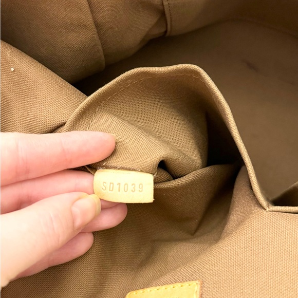 LOUIS VUITTON Monogram Tivoli GM Satchel Bag - Picture 15 of 16